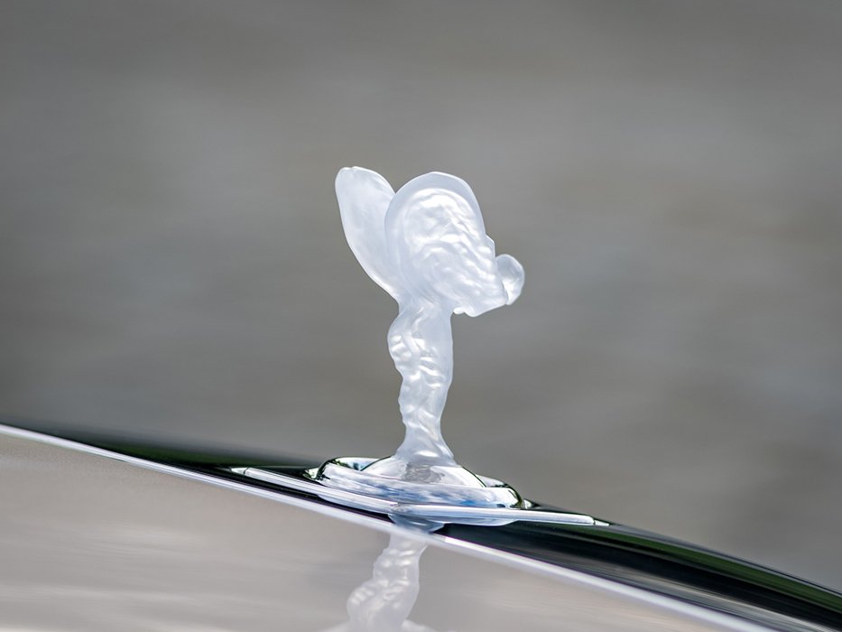 lowRes unveiling phantom hu