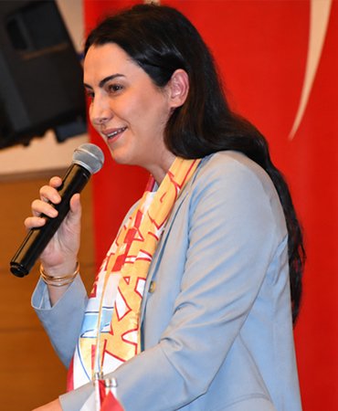 Ayten Öztürk Ünal: Başarı tesadüfen gelmiyor