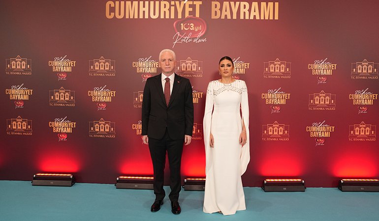 İstanbul Valisi Davut Gül ve eşi Gülden Gül