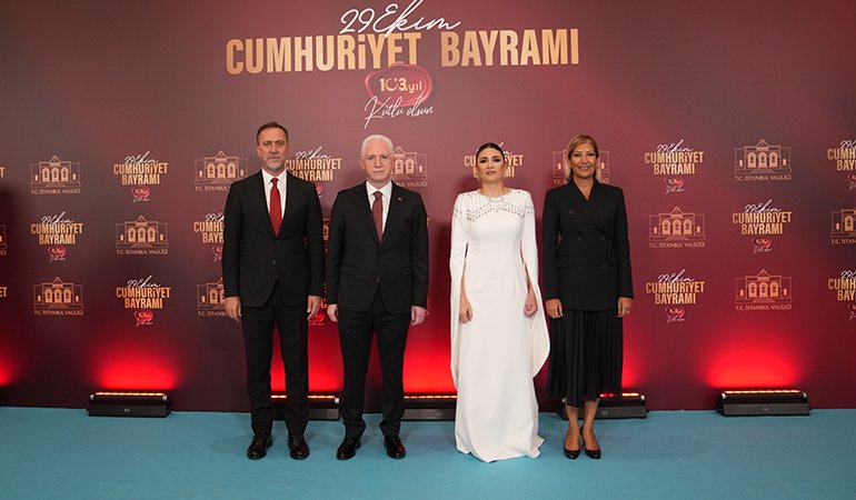 MHP İstanbul İl Başkanı Volkan Yılmaz - İstanbul Valisi Davut Gül ve eşi Gülden Gül - Ezgi Yılmaz