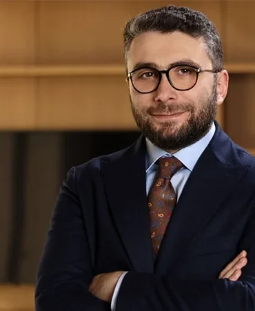 Pasifik Holding'de üç ortak hakkındaki tedbir kaldırıldı