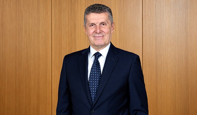 Sabancı'dan yatırımcıya 7 milyarlık güven mesajı