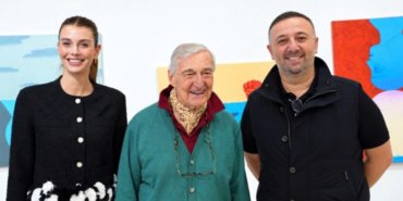 Rahmi Koç’tan “Aşk Dediğin” sergisine ziyaret